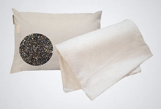 beans72 Organic Buckwheat Pillow w/Quilted Cover Set - Travel size 11" x 16"