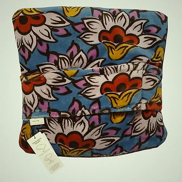 Vera Bradley Travel Blanket Scaevolo Fan Blue